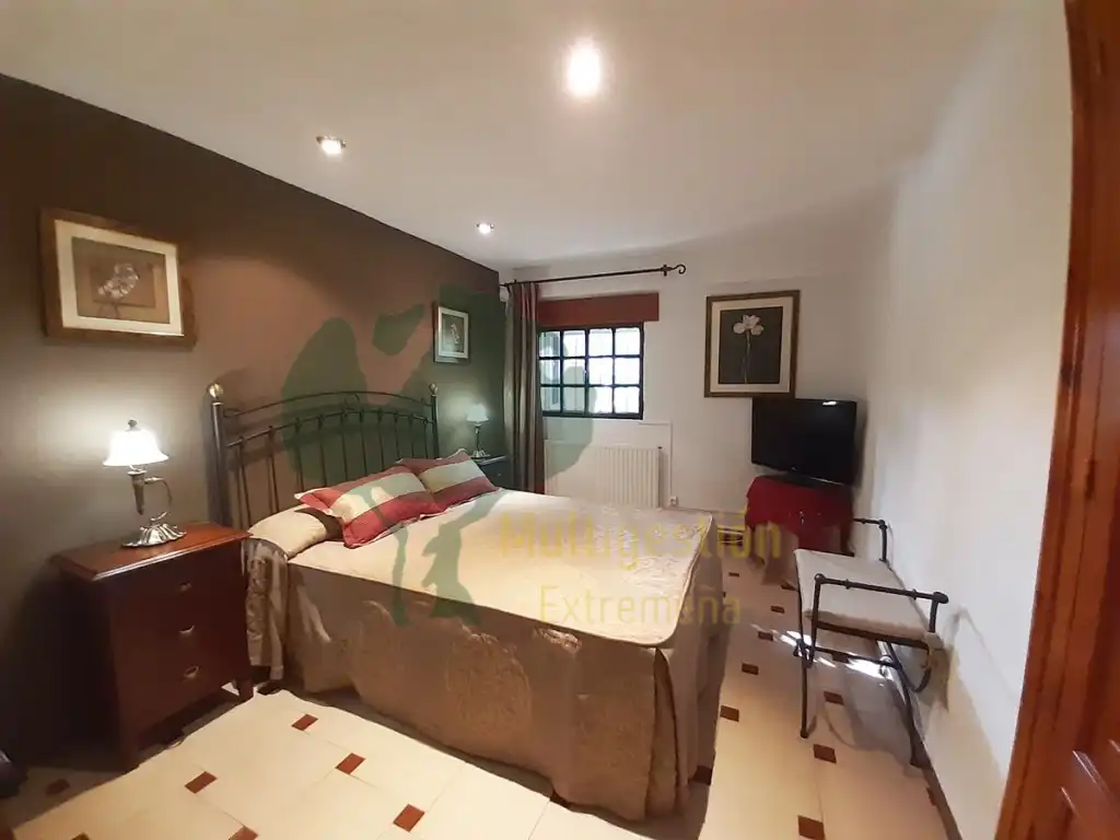 Dormitori de Casa o xalet en venda en Cáceres