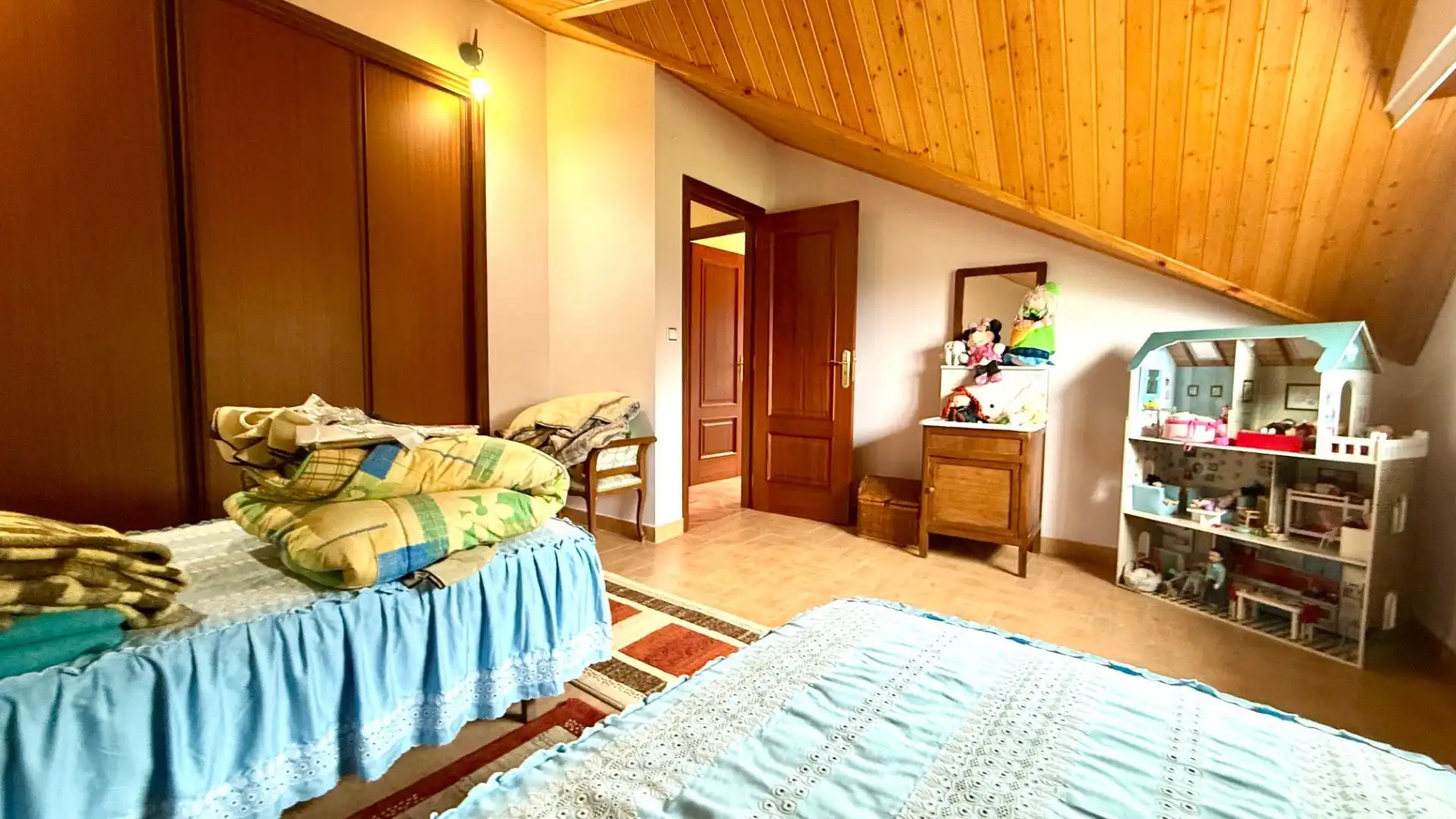 Bedroom of Country homes for sale in Toén  with Private garden, Storage room and Swimming Pool