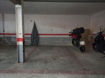 Parking to rent in Roger De Llúria