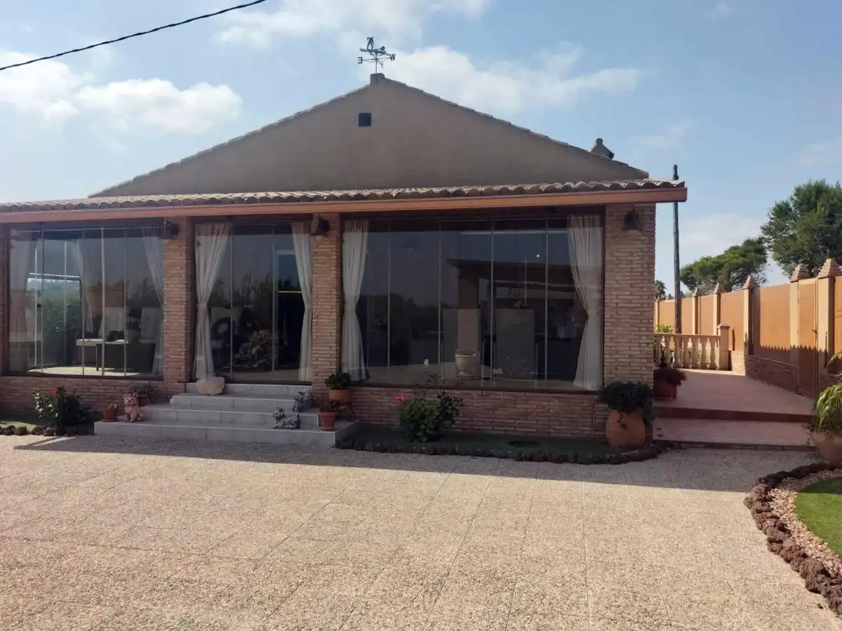 Xalet amb piscina en venda a Formentera del Segura