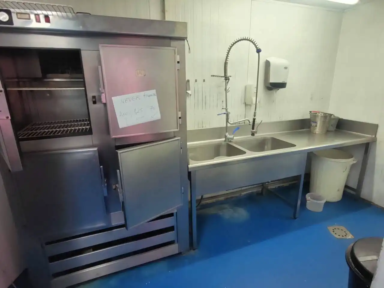 Edificio en venta en Avenida Antoni Juneda Rovira, Calella de Palafrugell