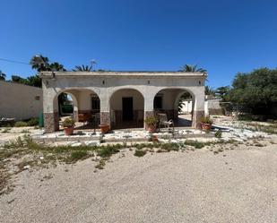 Vista exterior de Casa o xalet en venda en Elche / Elx amb Calefacció, Jardí privat i Terrassa