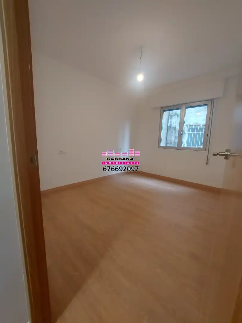 Piso de alquiler en Rúa de Jenaro de la Fuente, 50, Casablanca - Calvario