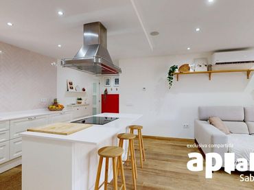 Piso con balcón en venta en Centre - Eixample – Can Llobet