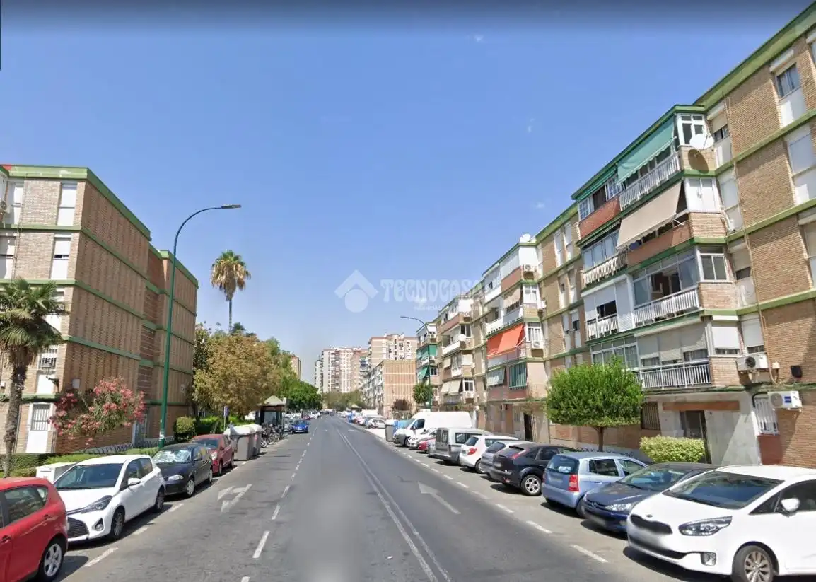 Pis amb ascensor en venda a Carretera de Cádiz