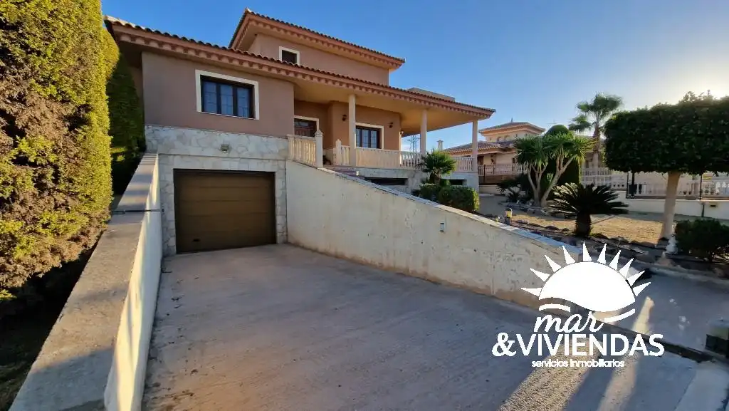 Villa mit Terrasse zum Verkauf in N-340a, imagen 2