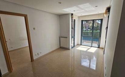 Sala d'estar de Apartament de lloguer en Torrelodones amb Calefacció, Forn i Rentadora