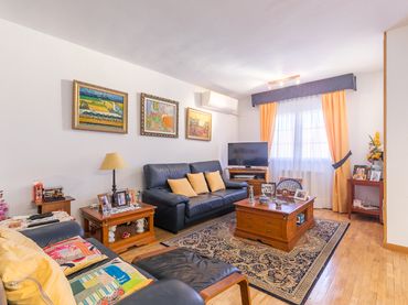 Detached house with balcony for sale in Algete Centro