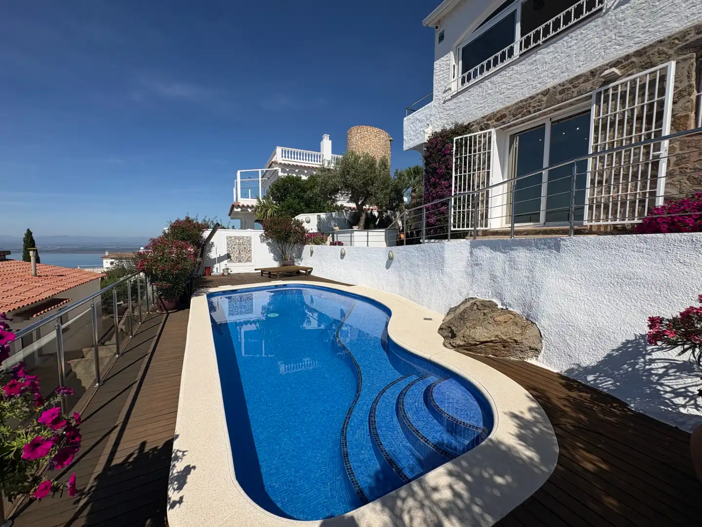 Piscina de Casa o xalet en venda en Roses amb Aire condicionat, Calefacció i Jardí privat