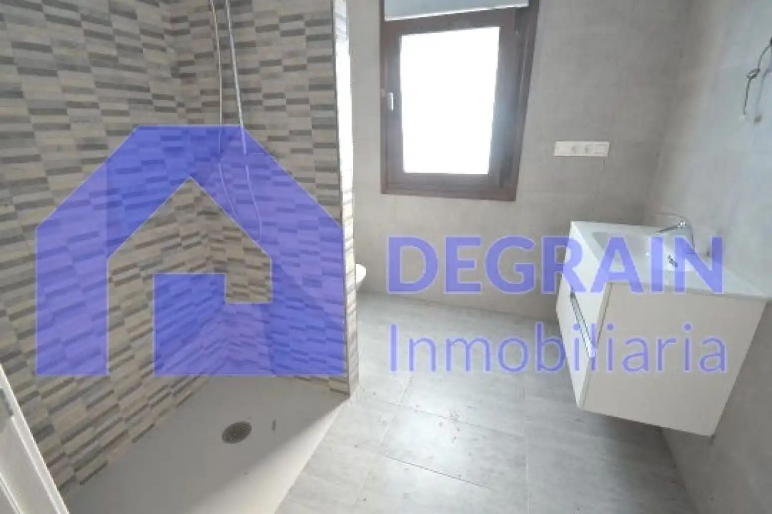 Dormitori de Casa o xalet en venda en Oviedo  amb Terrassa