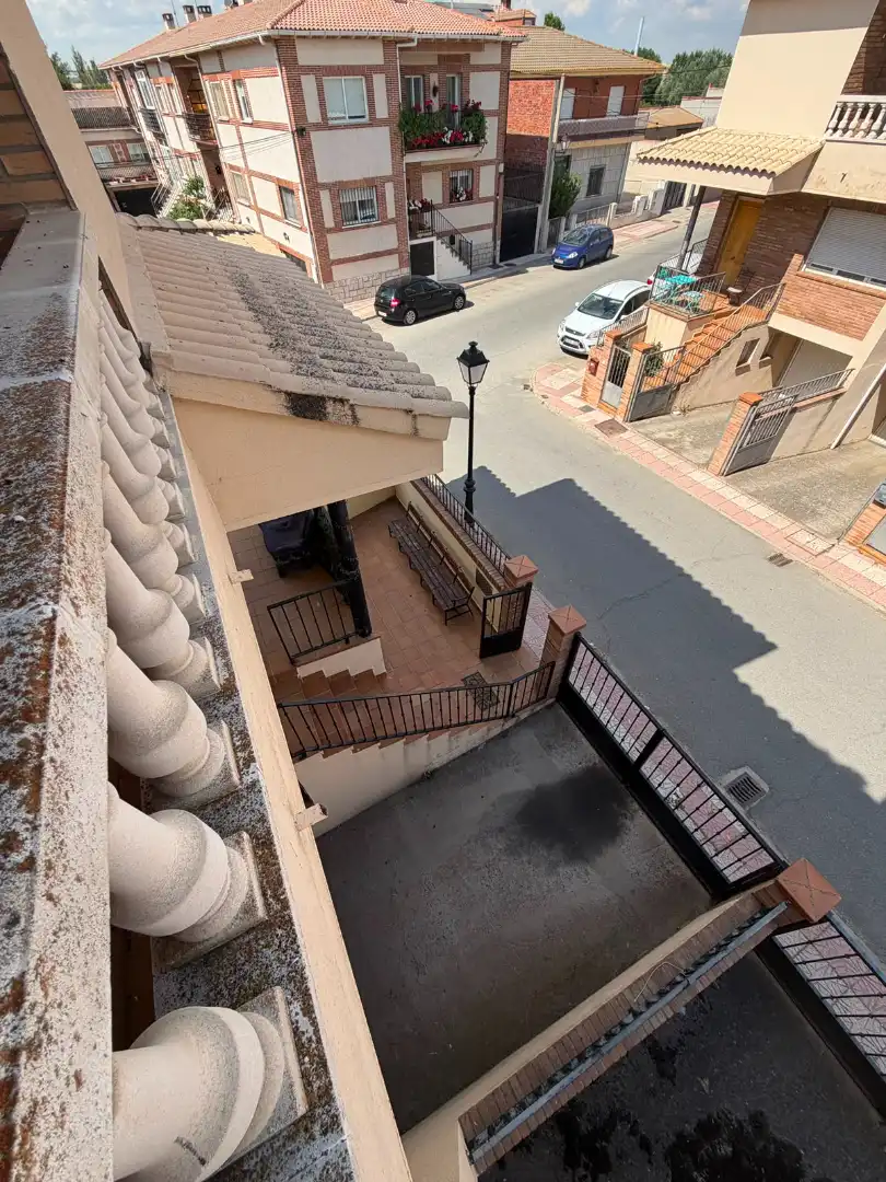 Vista exterior de Casa o chalet en venta en El Fresno con Calefacción, Jardín privado y Terraza