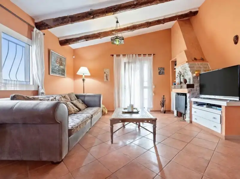 Sala de estar de Casa o chalet en venta en Roda de Berà con Aire acondicionado, Terraza y Piscina