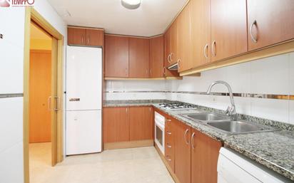 Kitchen of Flat for sale in El Vendrell  with Heating, Terrace and Balcony