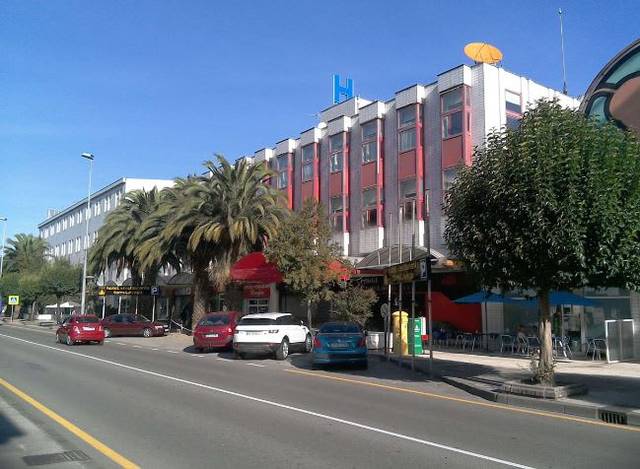 Local comercial en Venta en JULIO HAUZEUR en Cerezo - Aspla - Torres