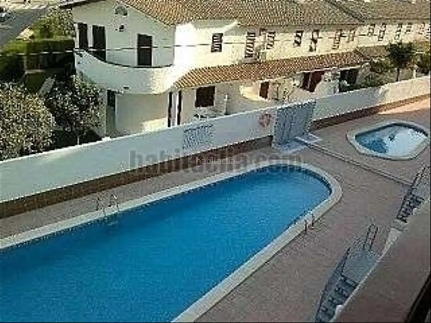 Apartment with pool for sale in Avinguda Parlament de Catalunya 12