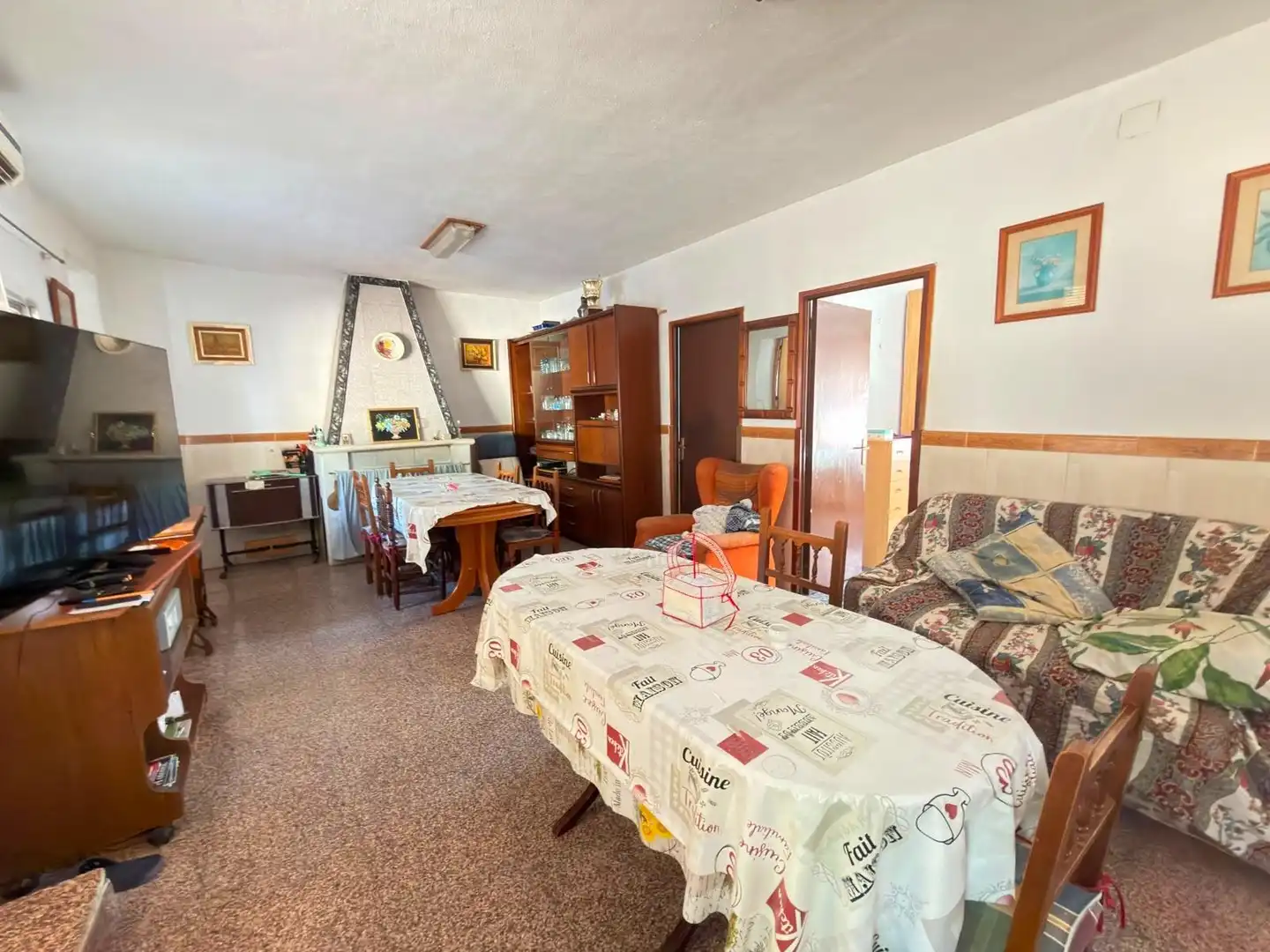 Sala de estar de Casa adosada en venta en Alicante / Alacant con Aire acondicionado, Calefacción y Jardín privado