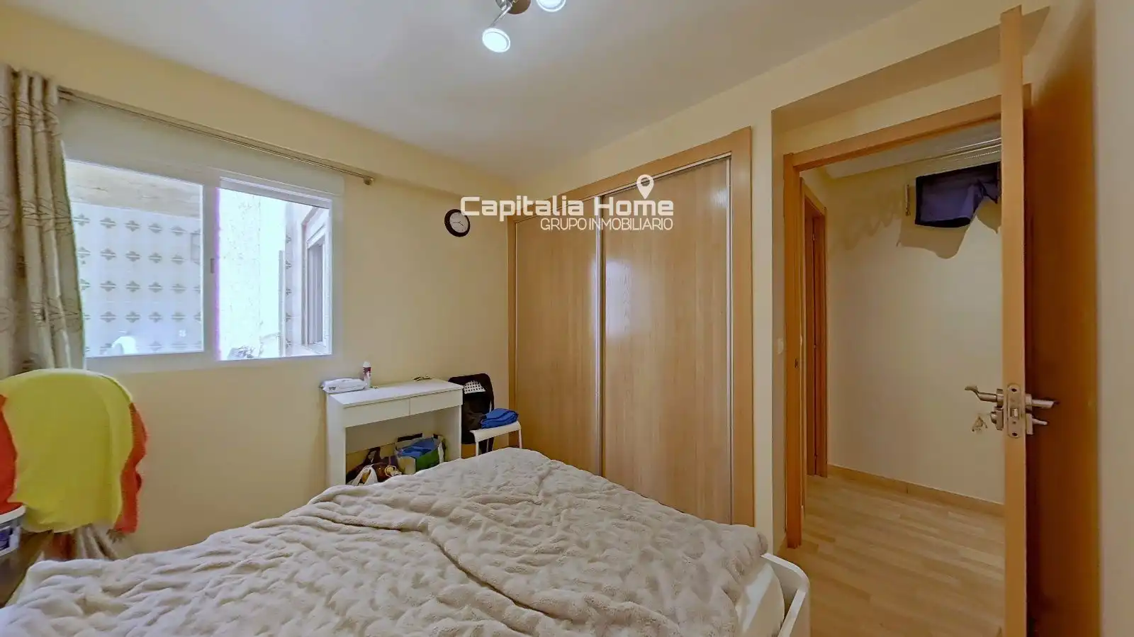 Habitación de Piso en venta en Alicante / Alacant con Aire acondicionado, Calefacción y Amueblado
