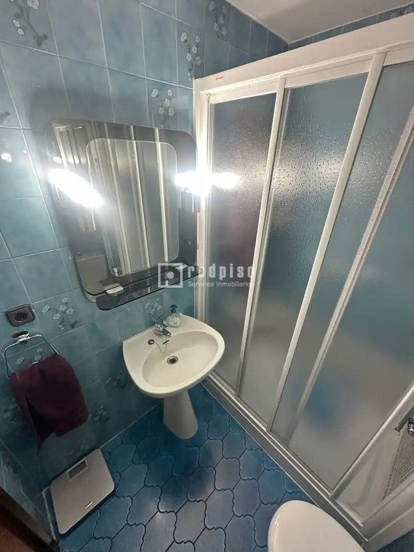 Bathroom of Flat for sale in Madrid  with Heating, Terrace and Storage room