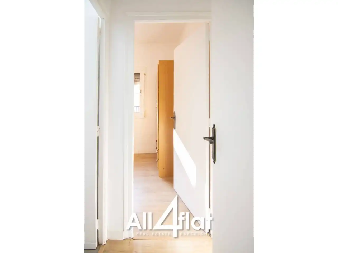 Piso de alquiler en L'Hospitalet de Llobregat con Amueblado