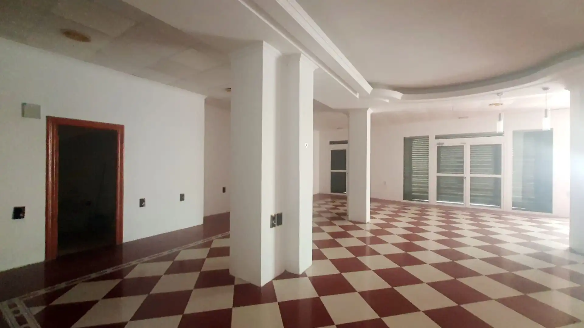 Local comercial en venda a Centro Urbano, imagen 4