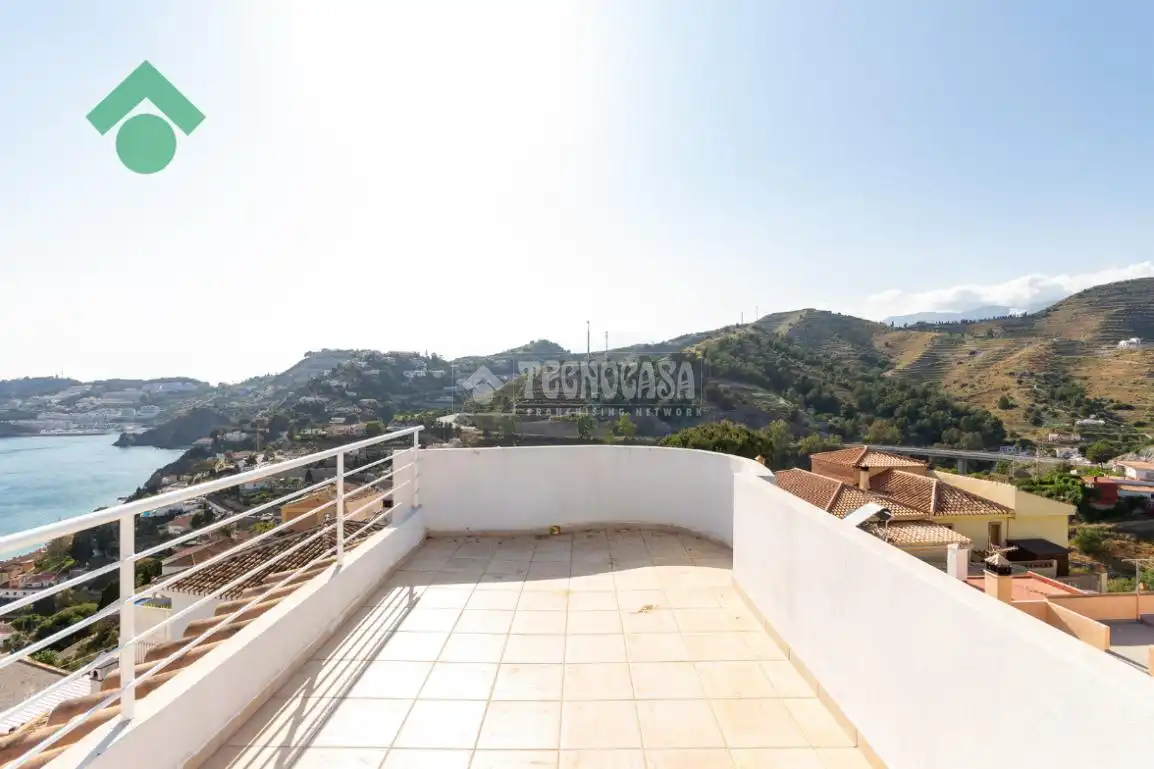 Terrace of Detached homes for sale in Almuñécar  with Furnished