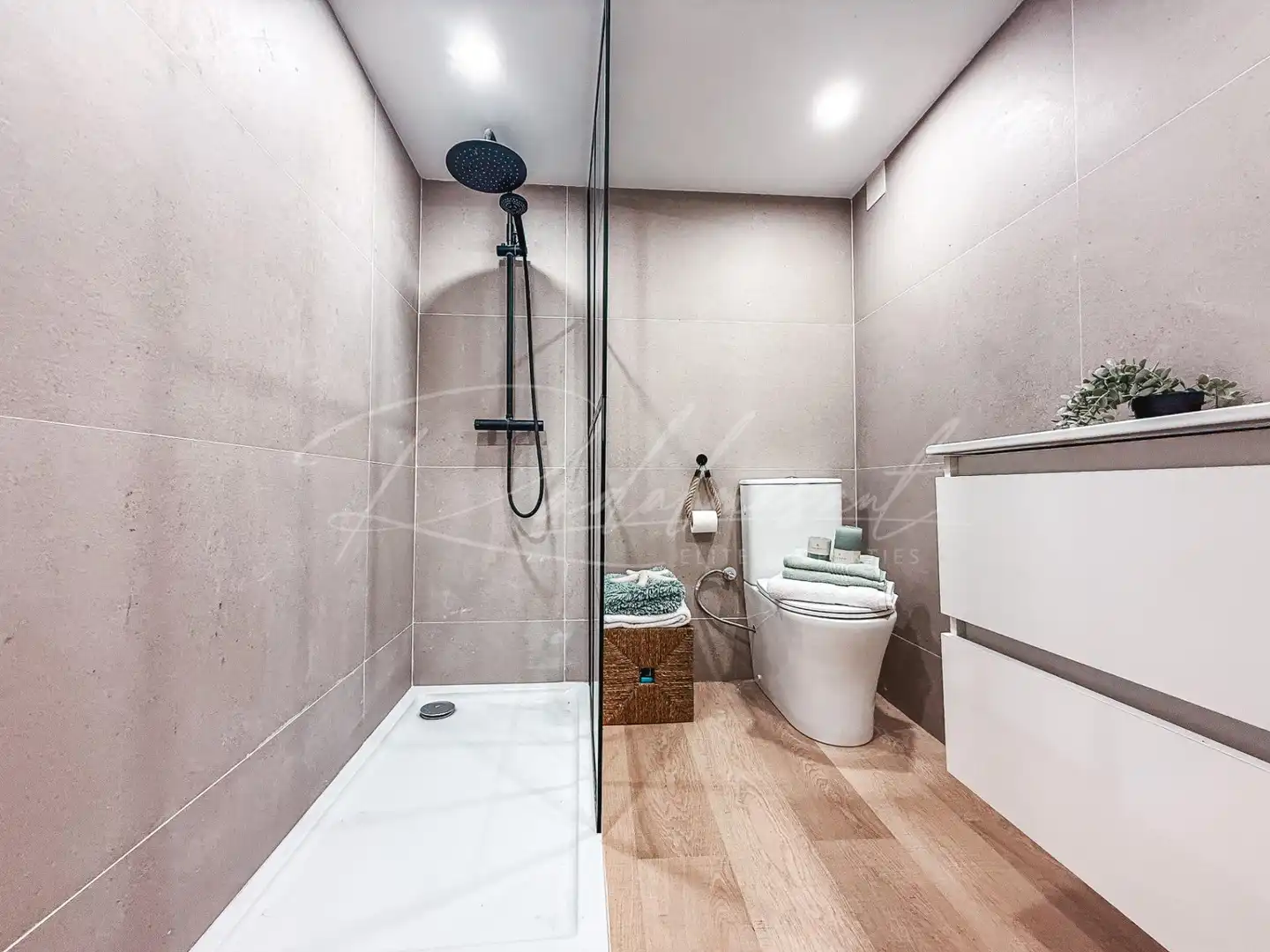 Casa con terraza en venta en Carrer Carrer Mare de Déu de la Roca, imagen 31