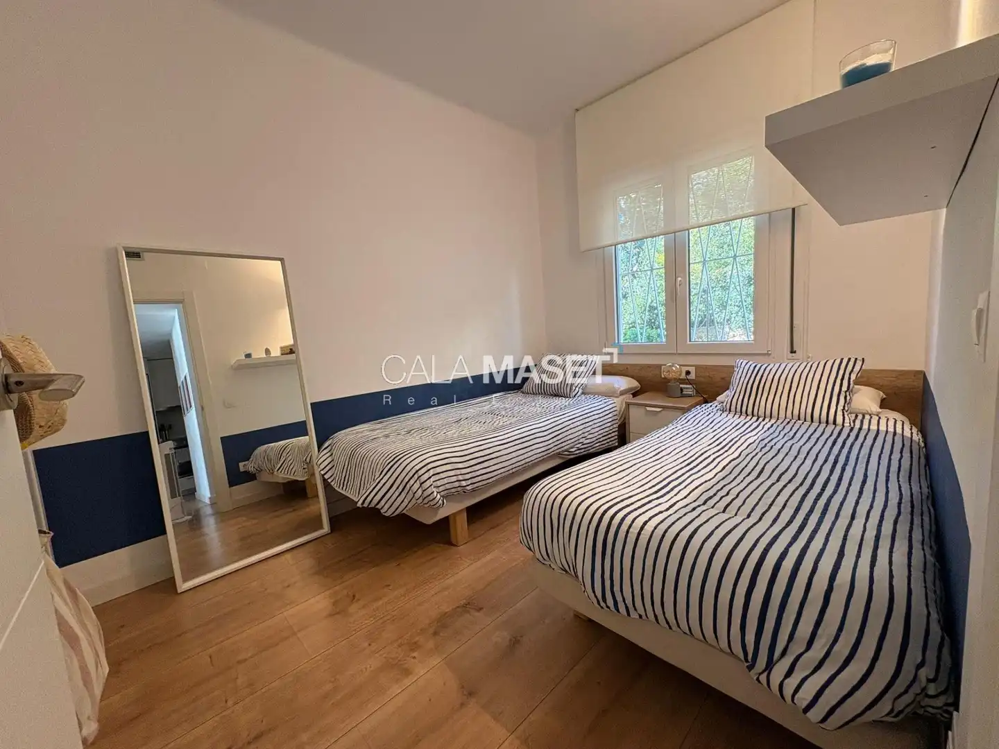 Habitación de Apartamento en venta en Castell d'Aro, Platja d'Aro i s'Agaró con Calefacción y Balcón