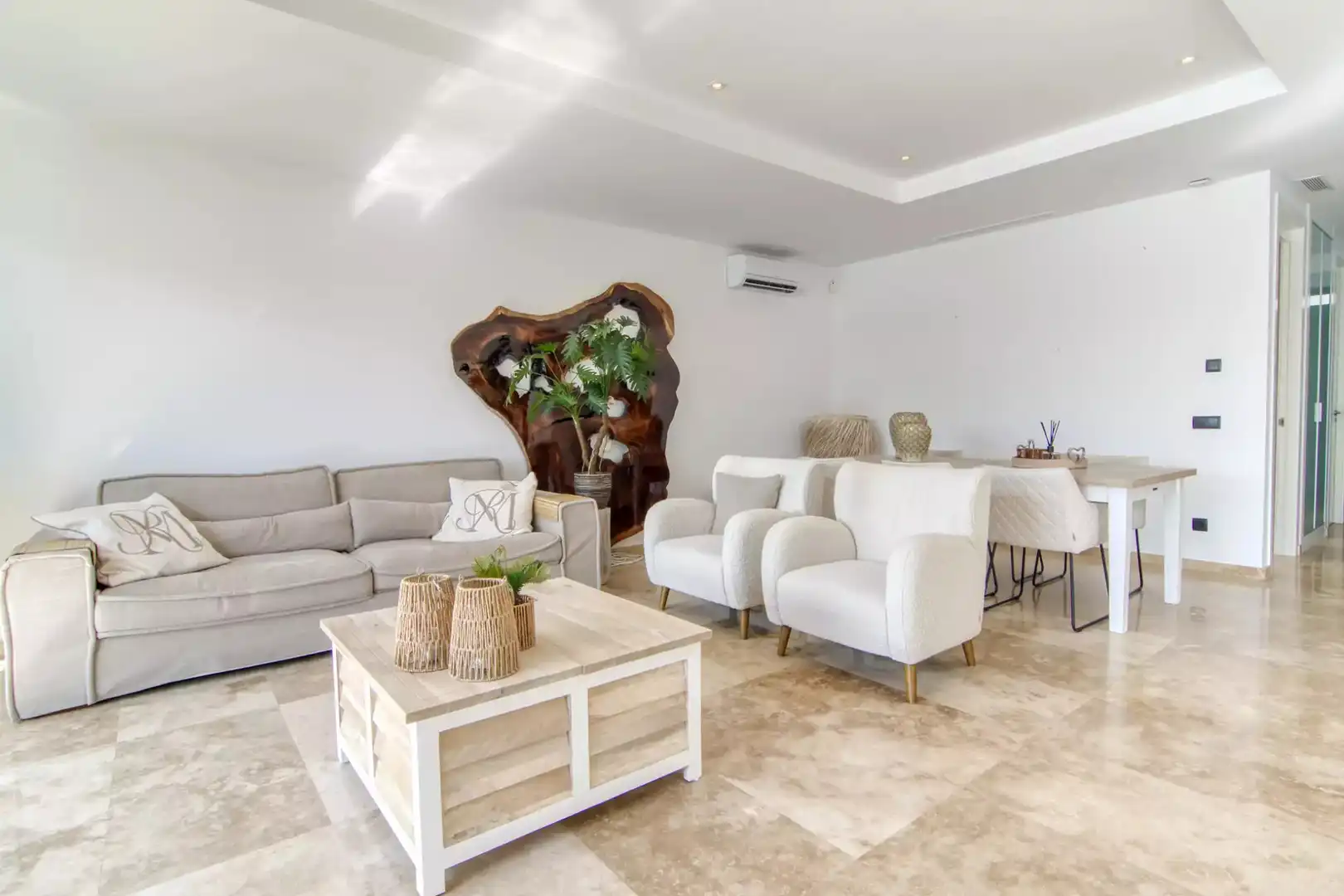 Sala d'estar de Casa o xalet en venda en Empuriabrava amb Aire condicionat, Calefacció i Terrassa
