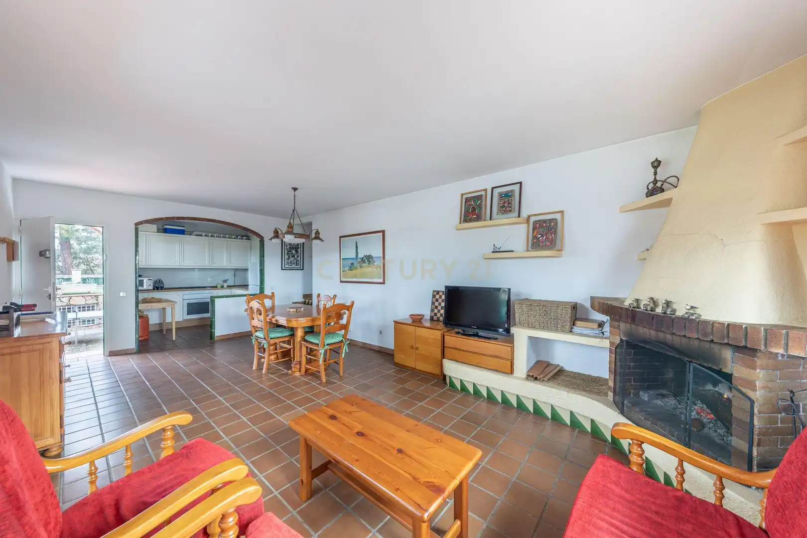 Sala d'estar de Casa o xalet en venda en Tordera amb Jardí privat, Piscina i Alarma