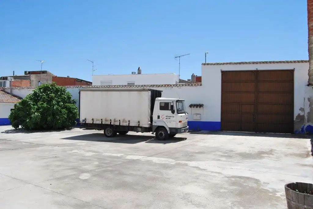 Parking de Nave industrial en venta en La Villa de Don Fadrique