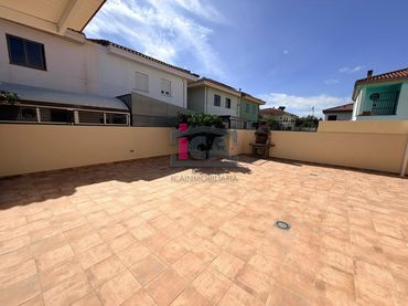 Reihenhaus zum Verkauf in CALLE MALPARTIDA DE CACERES