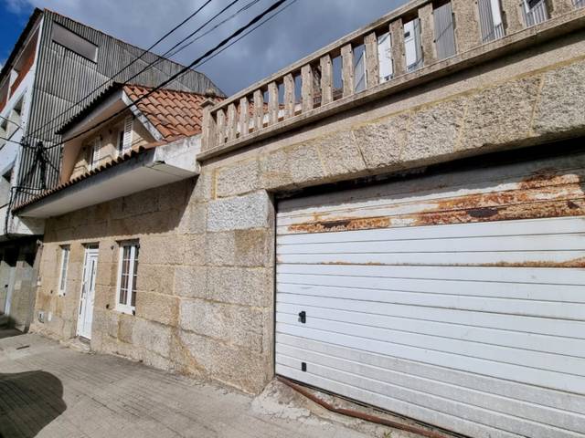 Casa-chalet en Venta en Ribeira - Romero Ortiz en Santa Uxía de Ribeira