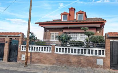 Casa o xalet en venda a Carrer del Berguedà, Caldes de Malavella