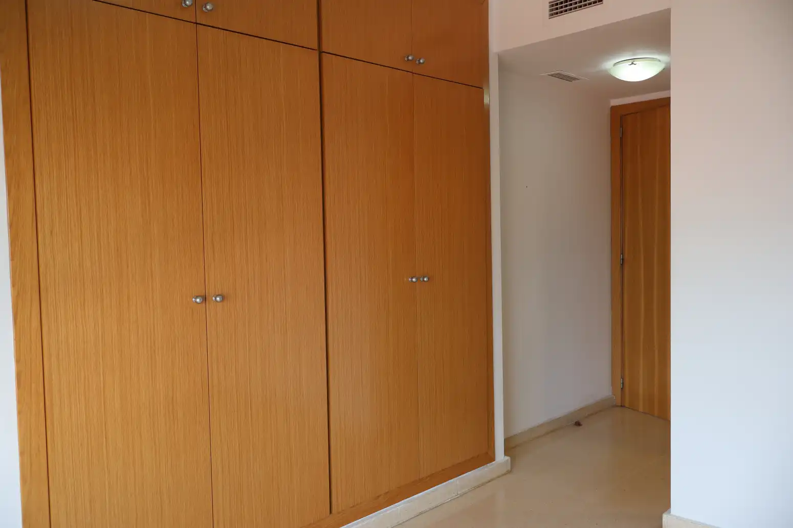 Flat for sale in Torrent  with Air Conditioner, Storage room and Balcony