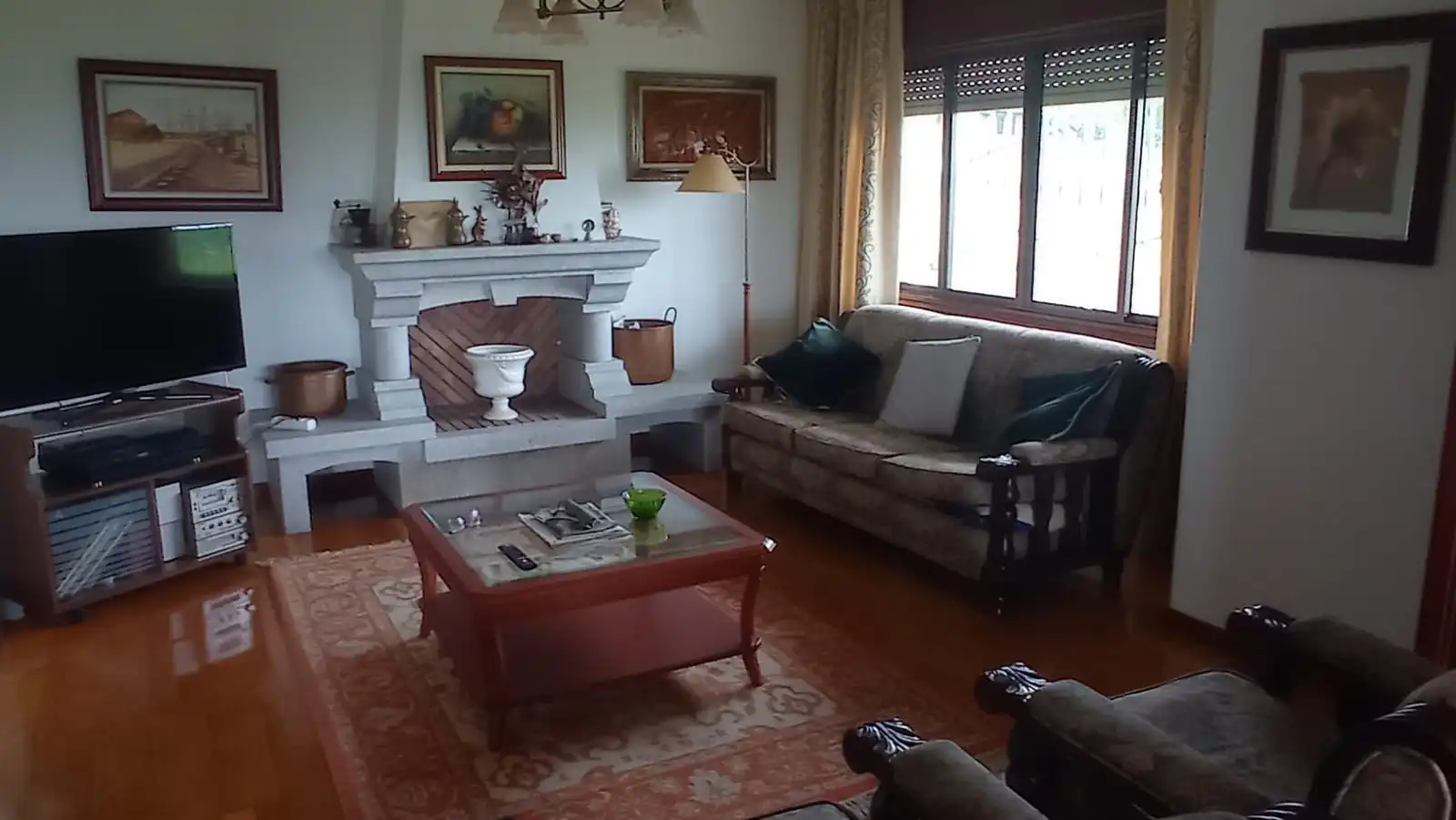 Sala de estar de Casa o chalet en venta en Vigo  con Calefacción, Jardín privado y Parquet