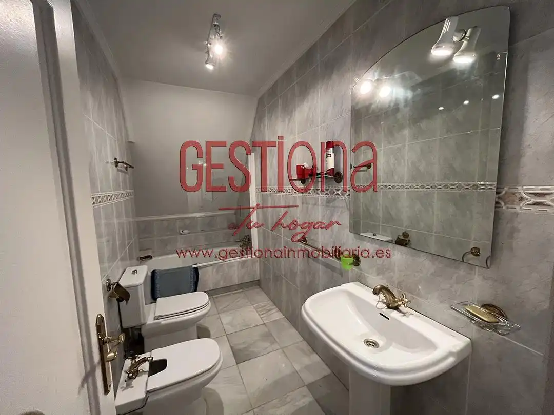 Baño de Casa o chalet en venta en Solórzano con Jardín privado, Amueblado y Alarma