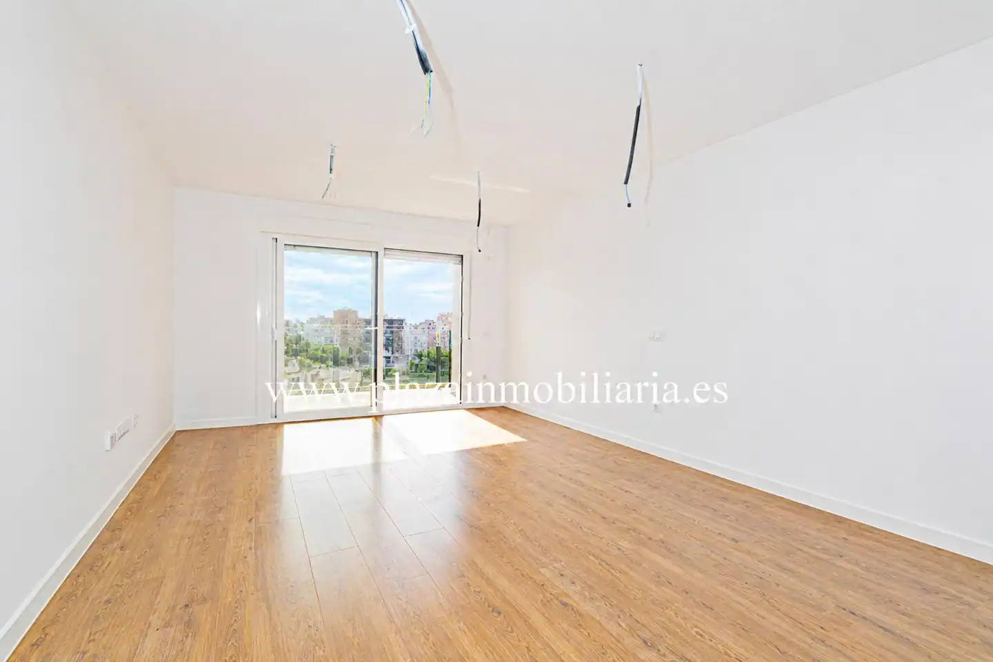 Bedroom of Flat for sale in Lucena  with Parquet flooring, Swimming Pool and Balcony