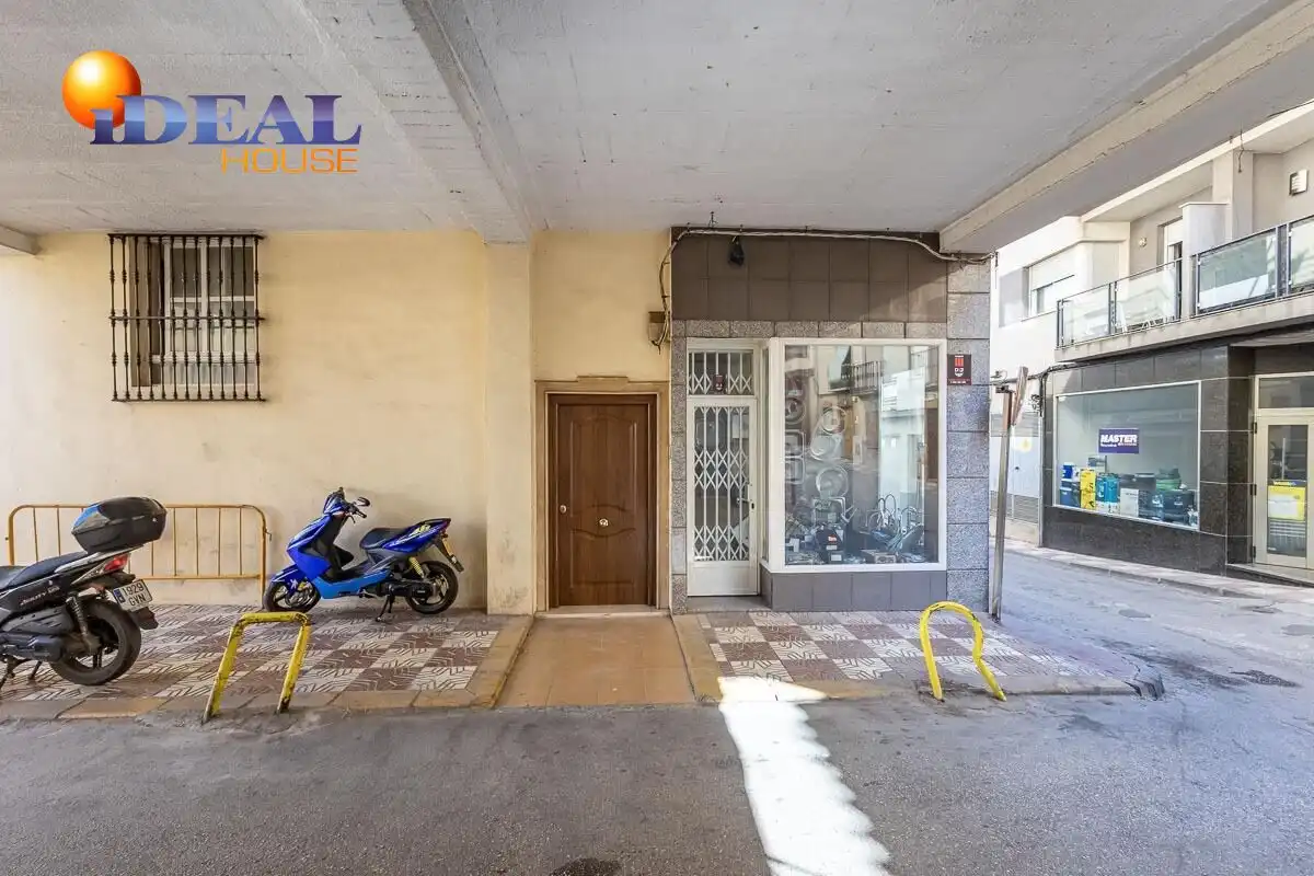 Exterior view of Flat for sale in Los Villares  with Furnished and Balcony