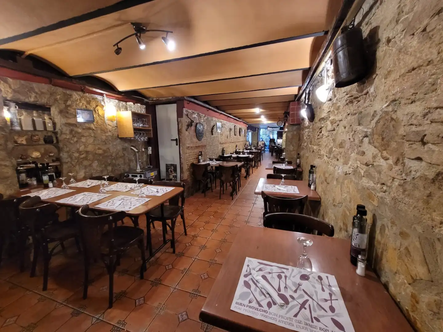 Local en traspaso en Barcelona con Aire acondicionado, Calefacción y Amueblado