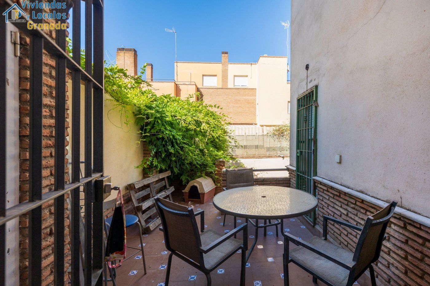 Terrassa de Casa o xalet en venda en  Granada Capital amb Calefacció, Jardí privat i Terrassa