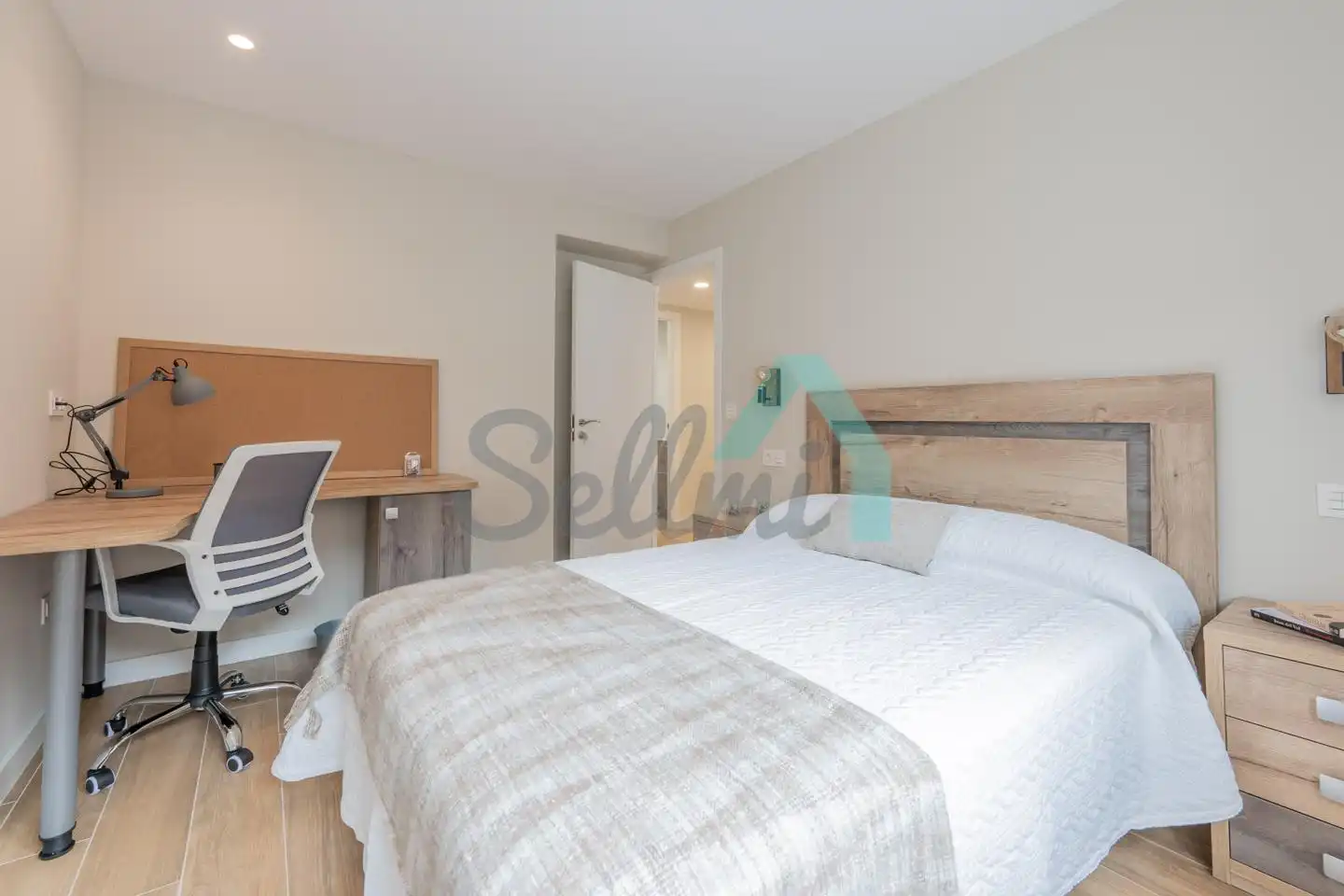 Bedroom of Flat for sale in Oviedo   with Heating and Furnished