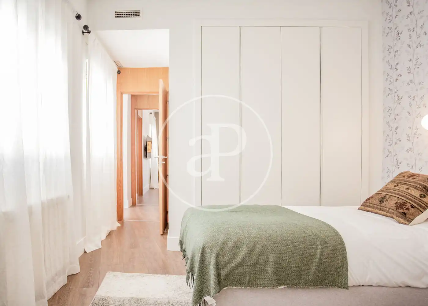 Habitación de Piso de alquiler en Madrid con Aire acondicionado, Calefacción y Amueblado