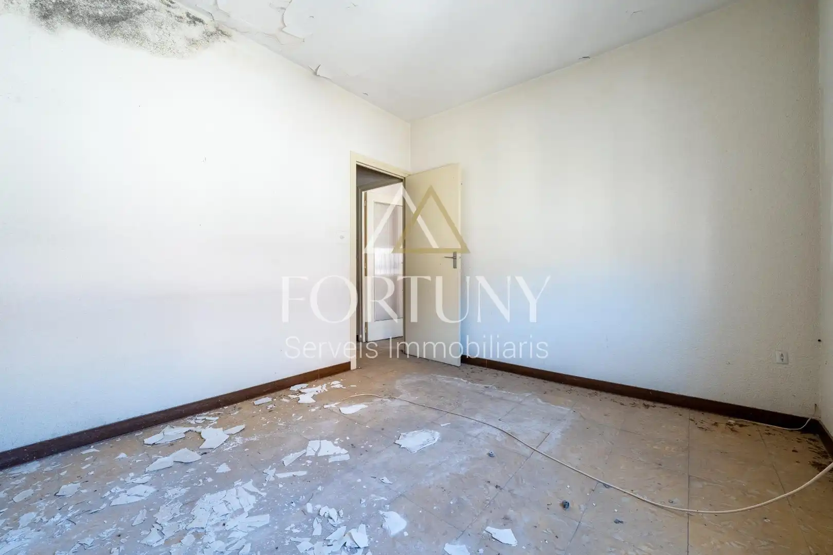 Edificio en venta en TORRES JORDI, L'Espluga de Francolí