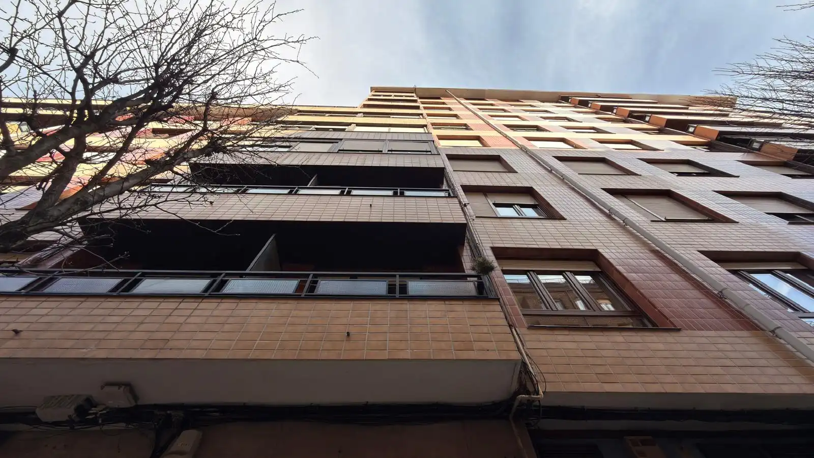 Außenansicht von Wohnung zum Verkauf in Bilbao  mit Terrasse und Möbliert