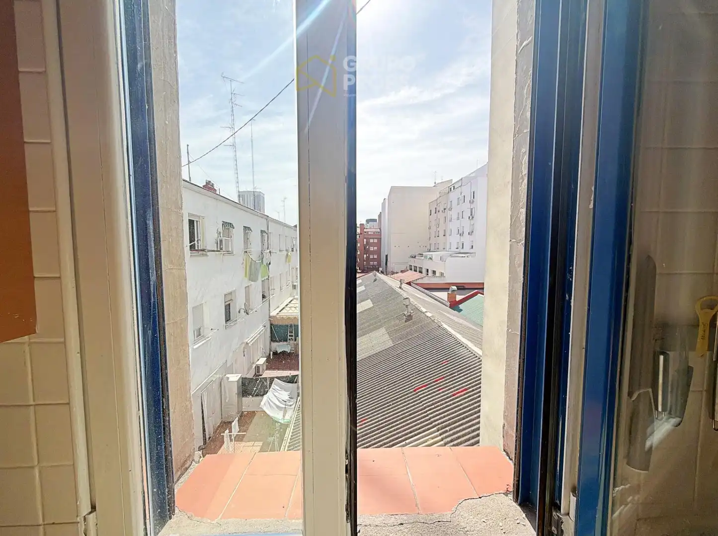 Vista exterior de Piso de alquiler en Madrid con Aire acondicionado, Calefacción y Amueblado