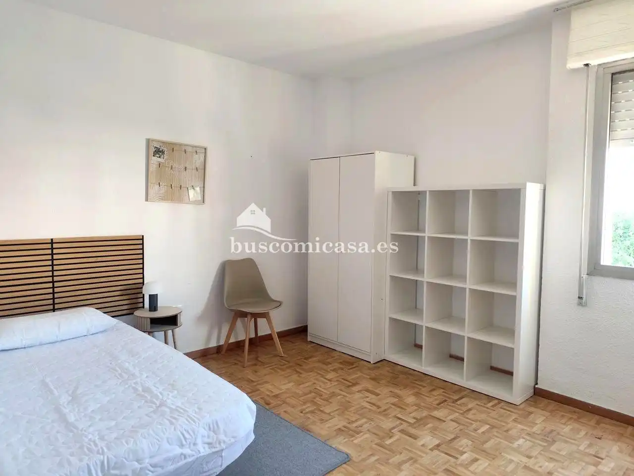 Room in Ruiz Jiménez, Avda de Madrid - Pº de la Estación