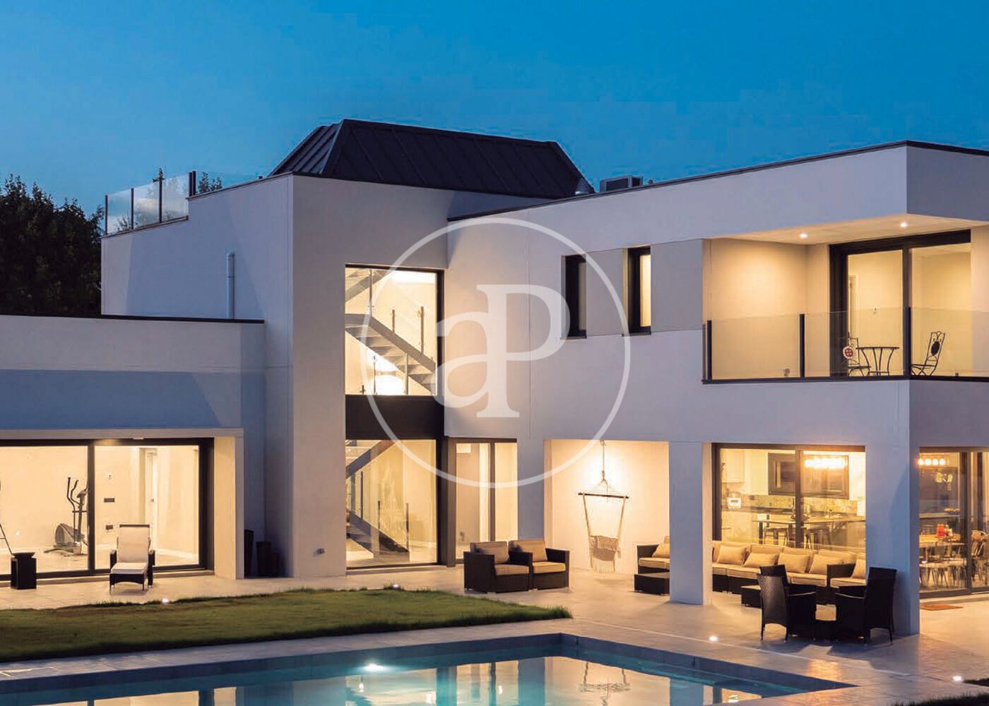Exterior view of Single-family semi-detached for sale in Pozuelo de Alarcón  with Heating and Swimming Pool