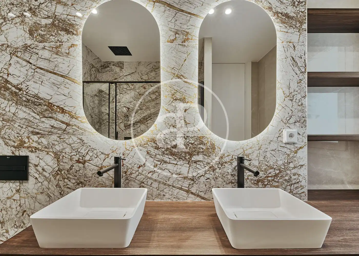 Badezimmer von Wohnung zum Verkauf in Madrid mit Klimaanlage, Heizung und Möbliert