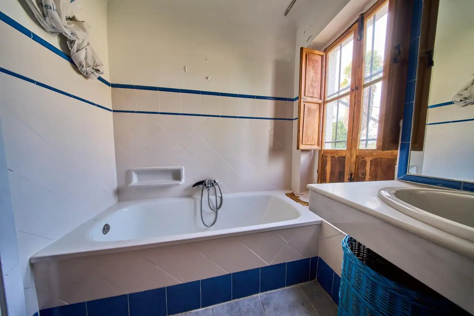 Baño de Casa o chalet en venta en Granada con Jardín privado, Terraza y Piscina