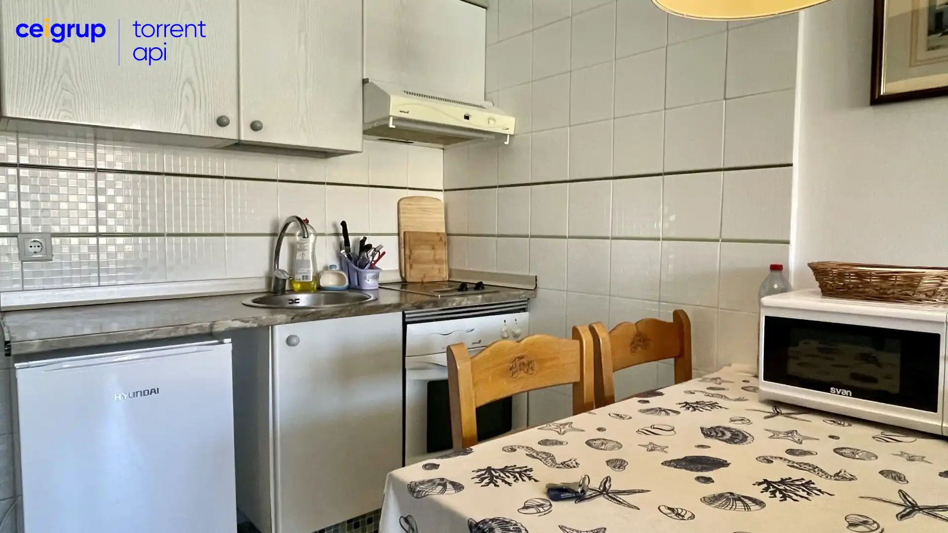 Cocina de Piso en venta en L'Estartit con Terraza, Piscina y Amueblado